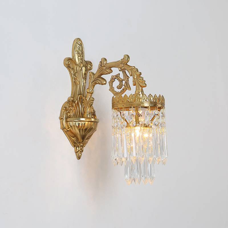 Traditional French Teardrop Copper Crystal Wall Sconce Lamp 

Illuminate your living room with this stunning traditional French teardrop wall sconce. Crafted from high-quality copper and adorned with exquisite crystal accents, this 1/2-light lamp adds a t