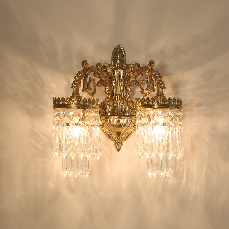 Traditional French Teardrop Copper Crystal Wall Sconce Lamp 

Illuminate your living room with this stunning traditional French teardrop wall sconce. Crafted from high-quality copper and adorned with exquisite crystal accents, this 1/2-light lamp adds a t