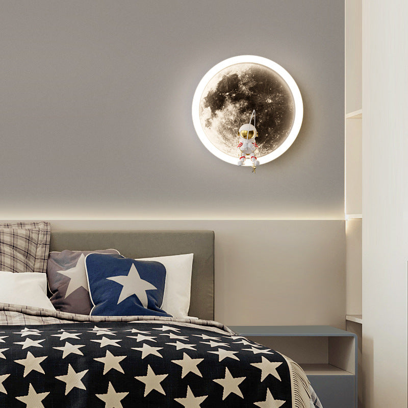 Contemporary Astronaut Wall Sconce Lamp for Kids Bedroom, Creative Space-Themed LED Acrylic Shade Light Fixture, Unique Decorative Galaxy Nightlight, Modern Children's Room Decor, Outer Space Lighting for Boys and Girls Rooms