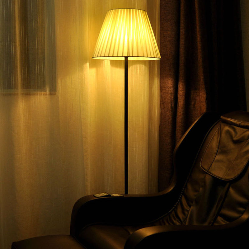 Contemporary Nordic Drum Iron Pleated Floor Lamp Living Room 

Illuminate your living space with this stylish Contemporary Nordic Drum Iron Pleated Floor Lamp. Designed for modern aesthetics, this 1-light standing floor lamp combines a sleek iron base wit
