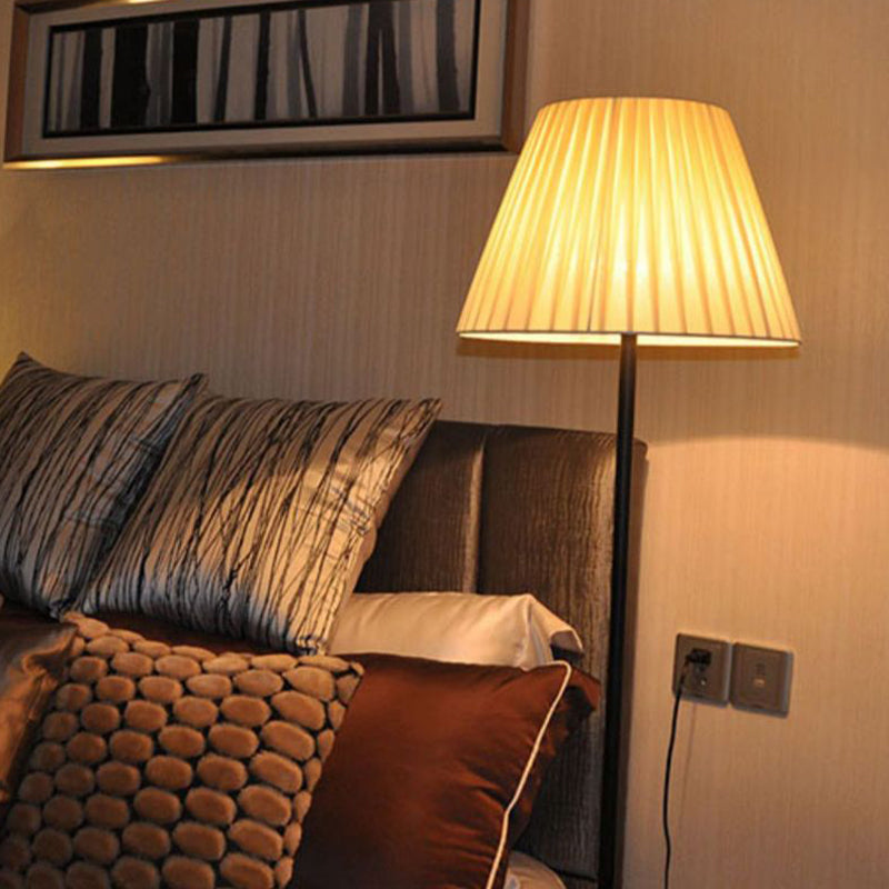Contemporary Nordic Drum Iron Pleated Floor Lamp Living Room 

Illuminate your living space with this stylish Contemporary Nordic Drum Iron Pleated Floor Lamp. Designed for modern aesthetics, this 1-light standing floor lamp combines a sleek iron base wit