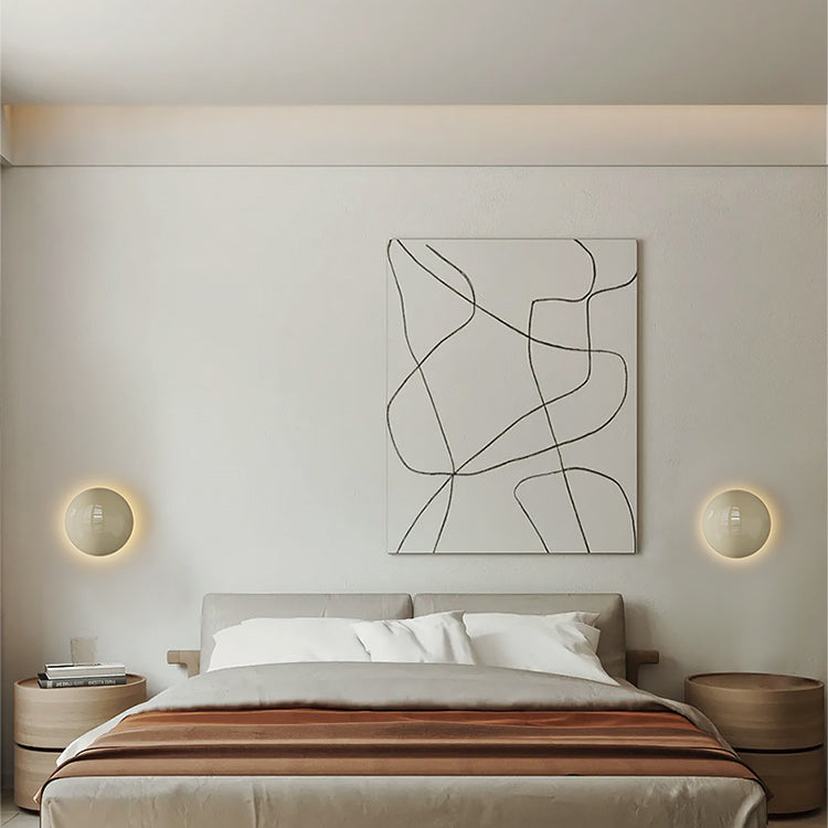 Modern Minimalist Iron Round LED Wall Sconce for Living Room Ambiance Lighting