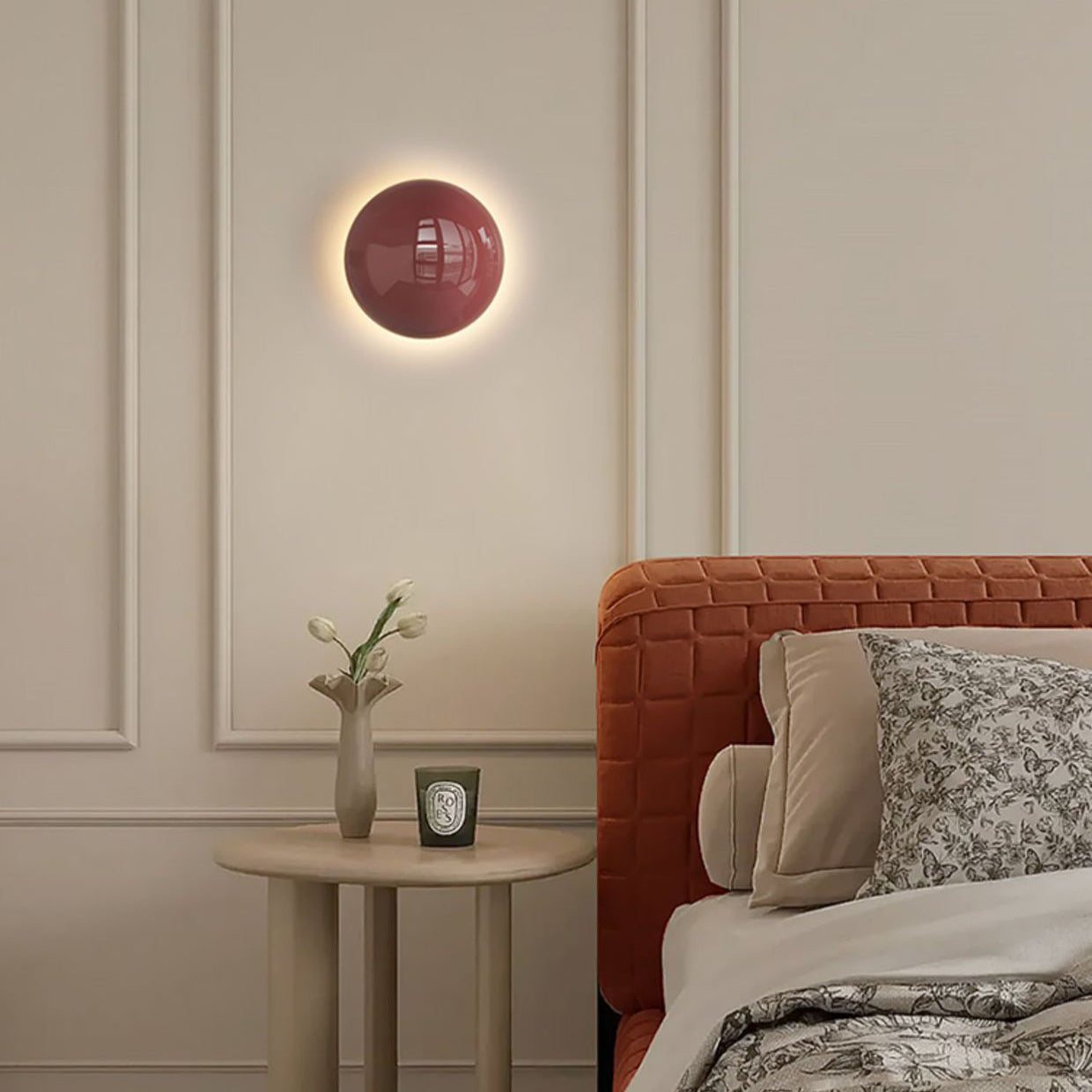 Modern Minimalist Iron Round LED Wall Sconce for Living Room Ambiance Lighting