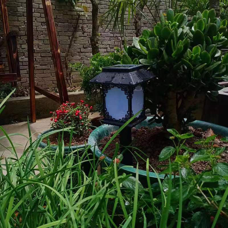 Contemporary Waterproof LED Solar Lawn Light - Industrial Square Design for Outdoor Patio
