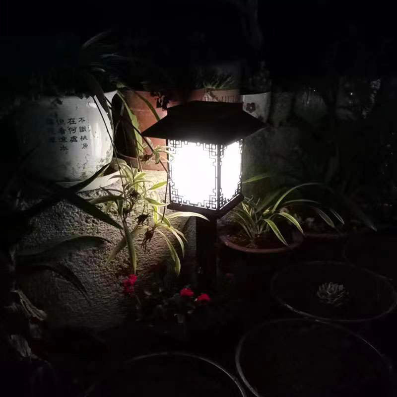 Contemporary Waterproof LED Solar Lawn Light - Industrial Square Design for Outdoor Patio