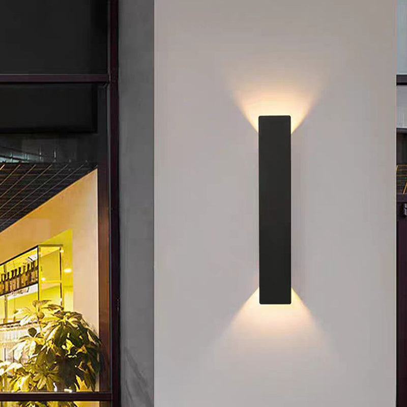 Modern Minimalist LED Waterproof Wall Sconce for Outdoor Patio