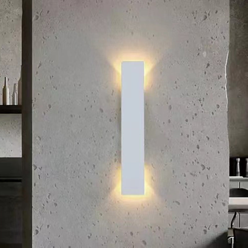 Modern Minimalist LED Waterproof Wall Sconce for Outdoor Patio