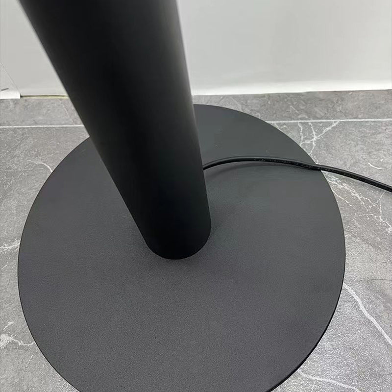 Contemporary Scandinavian Round Linear Iron LED Floor Lamp for Living Room