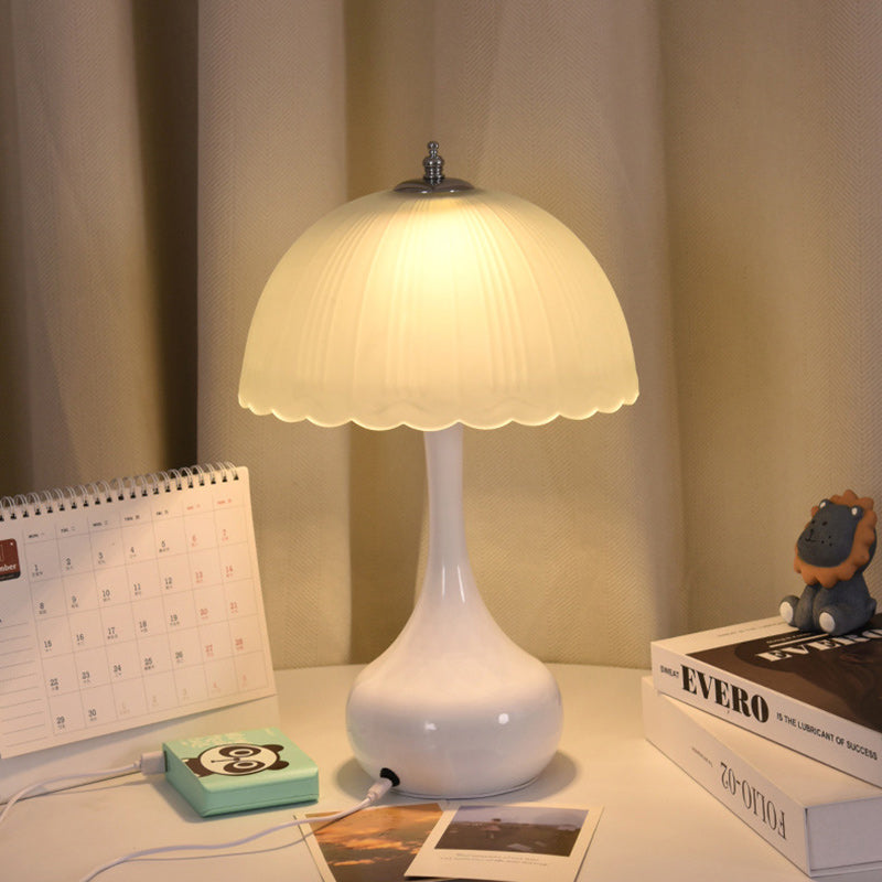 Traditional French Dome Glass Iron LED Table Lamp for Bedroom