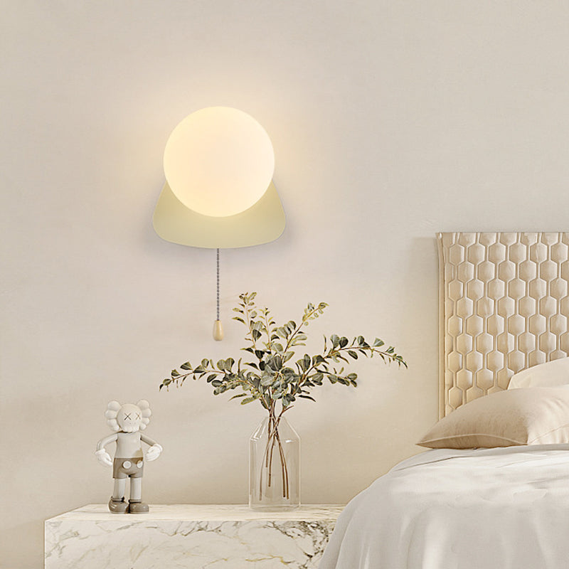 Modern Simplicity Geometry Iron Glass Wall Sconce Lamp for Bedroom
