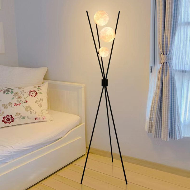 Contemporary Scandinavian Iron PLA Moon 3-Light Floor Lamp for Bedroom

Elevate your bedroom decor with our Contemporary Scandinavian Iron PLA Moon 3-Light Floor Lamp. This stylish lamp features a modern design that blends seamlessly into any interior. Cr