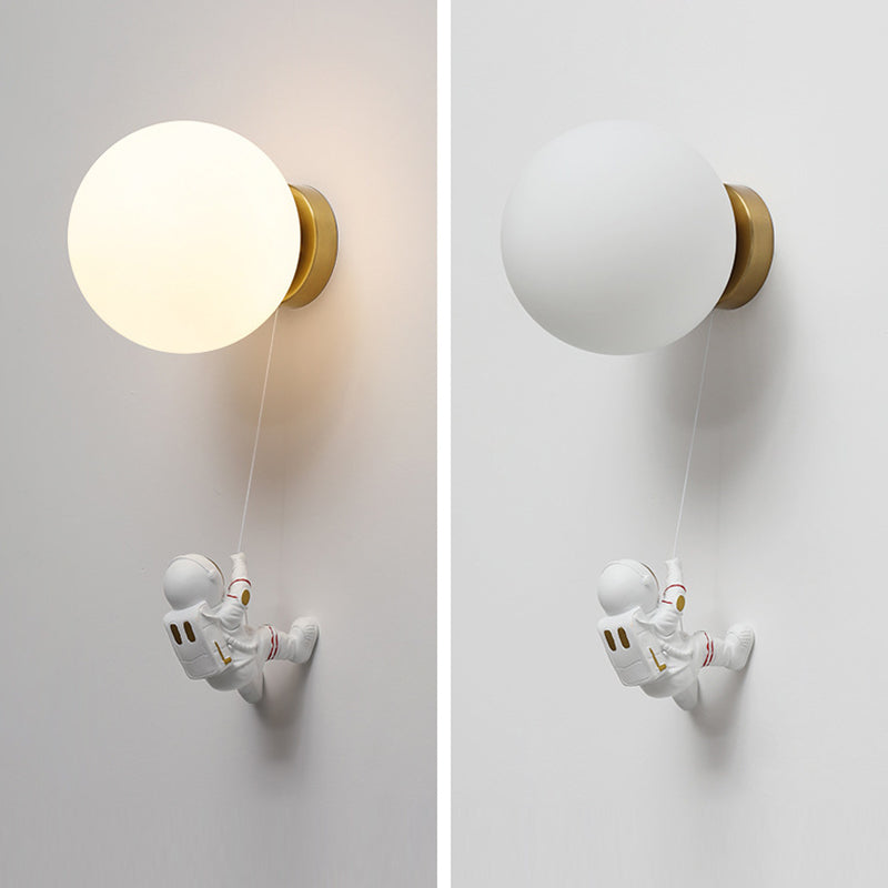 Contemporary Nordic Kids Resin Glass Ball Astronaut Lunar Planet 1-Light Wall Sconce Lamp Bedside Night Light for Nursery Bedroom Decor Cosmic Space Theme Kids Room Lighting Kids Wall Lamp Unique Children's Room Illumination