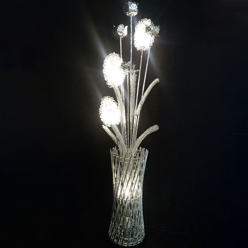 Modern Art Deco Aluminum Wire Weaving Vase LED Floor Lamp for Living Room