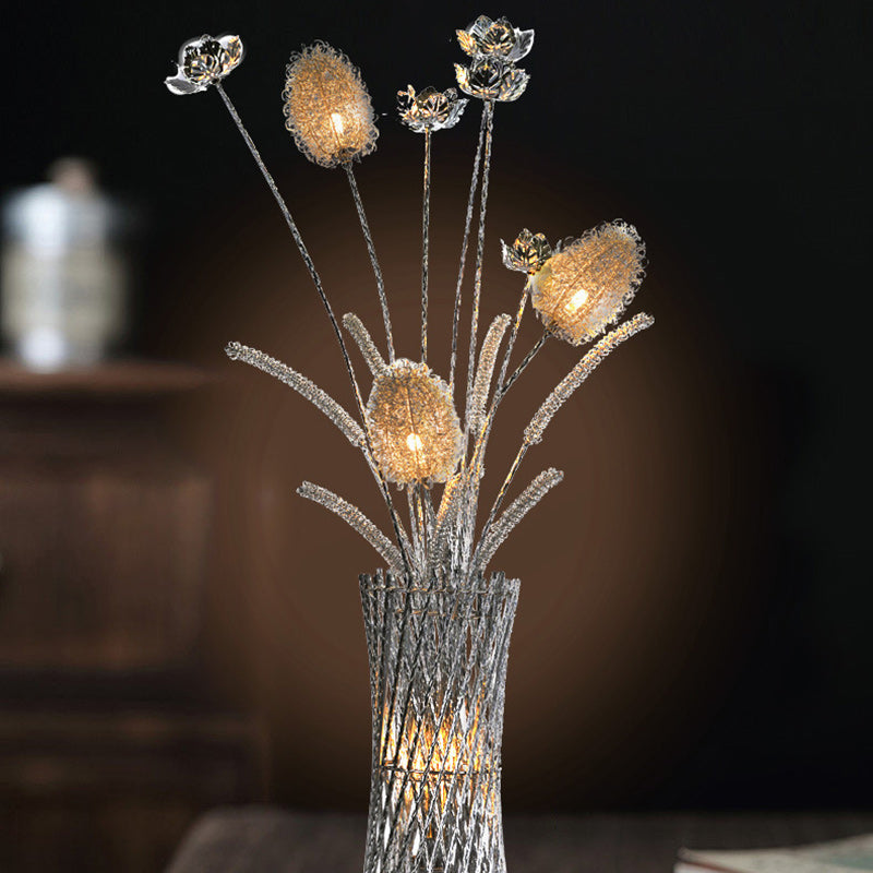 Modern Art Deco Aluminum Wire Weaving Vase LED Floor Lamp for Living Room