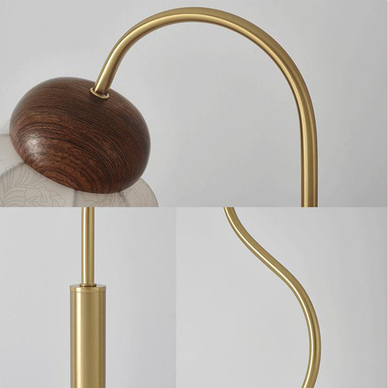 Traditional French Bell Metal Floor Lamp - 1-Light Design for Living Room Elegance