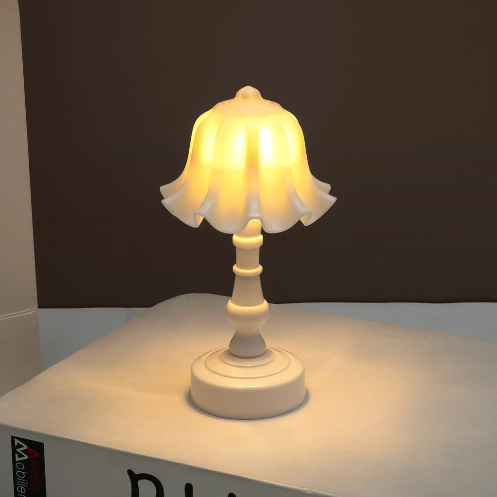 Contemporary Nordic Pleated LED Table Lamp - Stylish Bedside Night Light