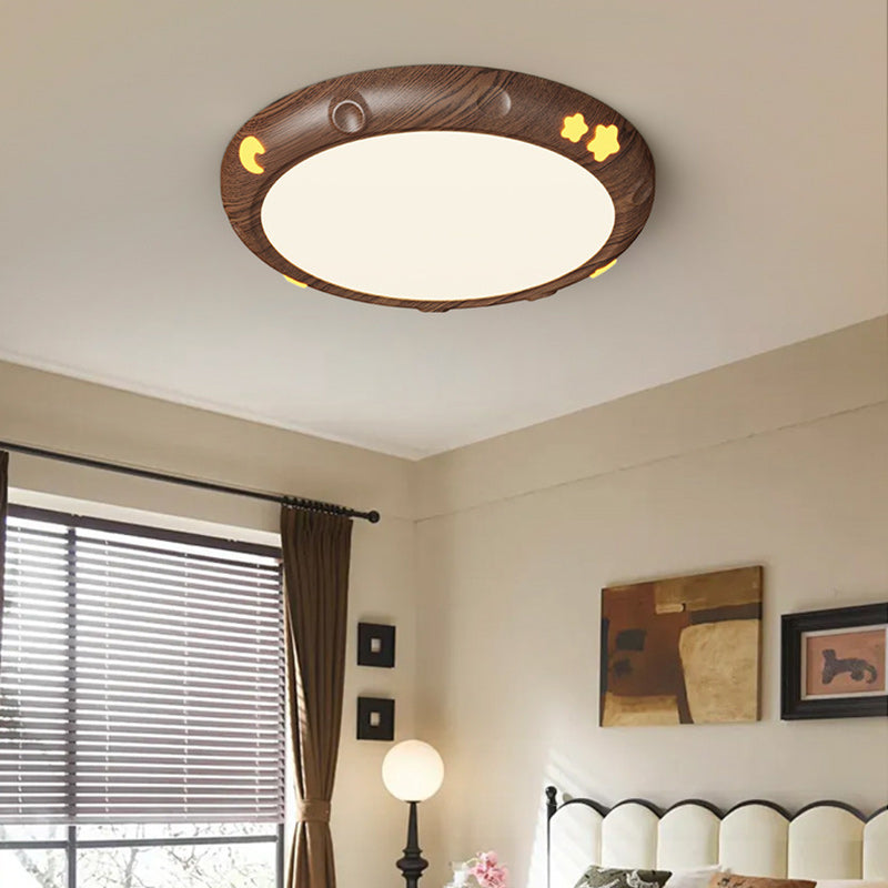 Contemporary Retro Kids Round Star Iron Acrylic LED Flush Mount Ceiling Light for Bedroom, Modern Nursery Lighting Fixture, Stylish Children's Room Decor, Energy-Efficient Ceiling Light, Star Design Bedroom Illumination, Fun Kids Lighting, Playful Home De