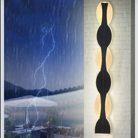 Modern Solar Waterproof Aluminum LED Wall Sconce for Outdoor Patio Lighting