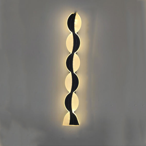 Modern Solar Waterproof Aluminum LED Wall Sconce for Outdoor Patio Lighting