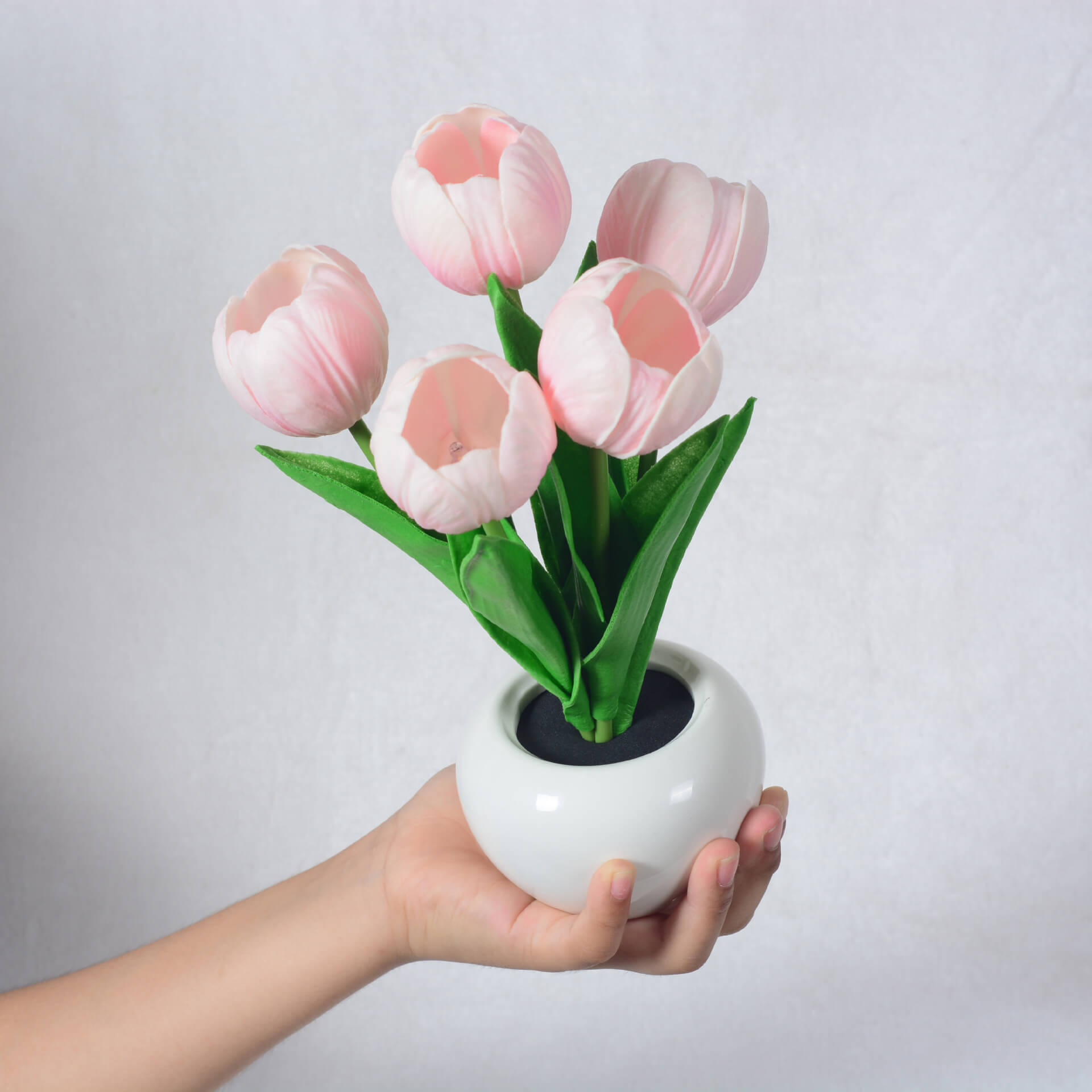 Modern Tulip Peony LED Night Light Table Lamp - Creative Home Décor, Soft Ambient Lighting, Elegant Design, Energy-Efficient, Bedroom Accent Lamp