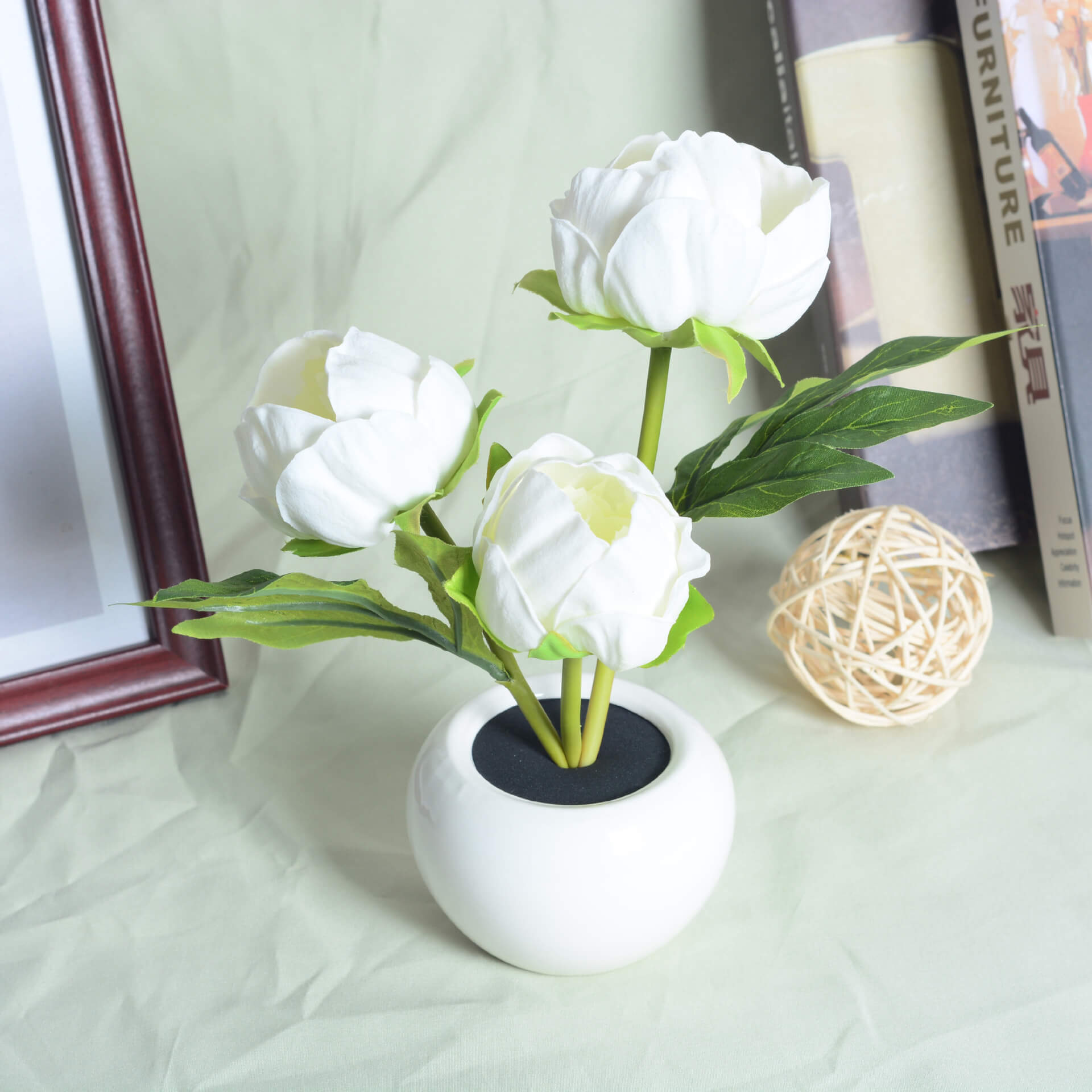 Modern Tulip Peony LED Night Light Table Lamp - Creative Home Décor, Soft Ambient Lighting, Elegant Design, Energy-Efficient, Bedroom Accent Lamp