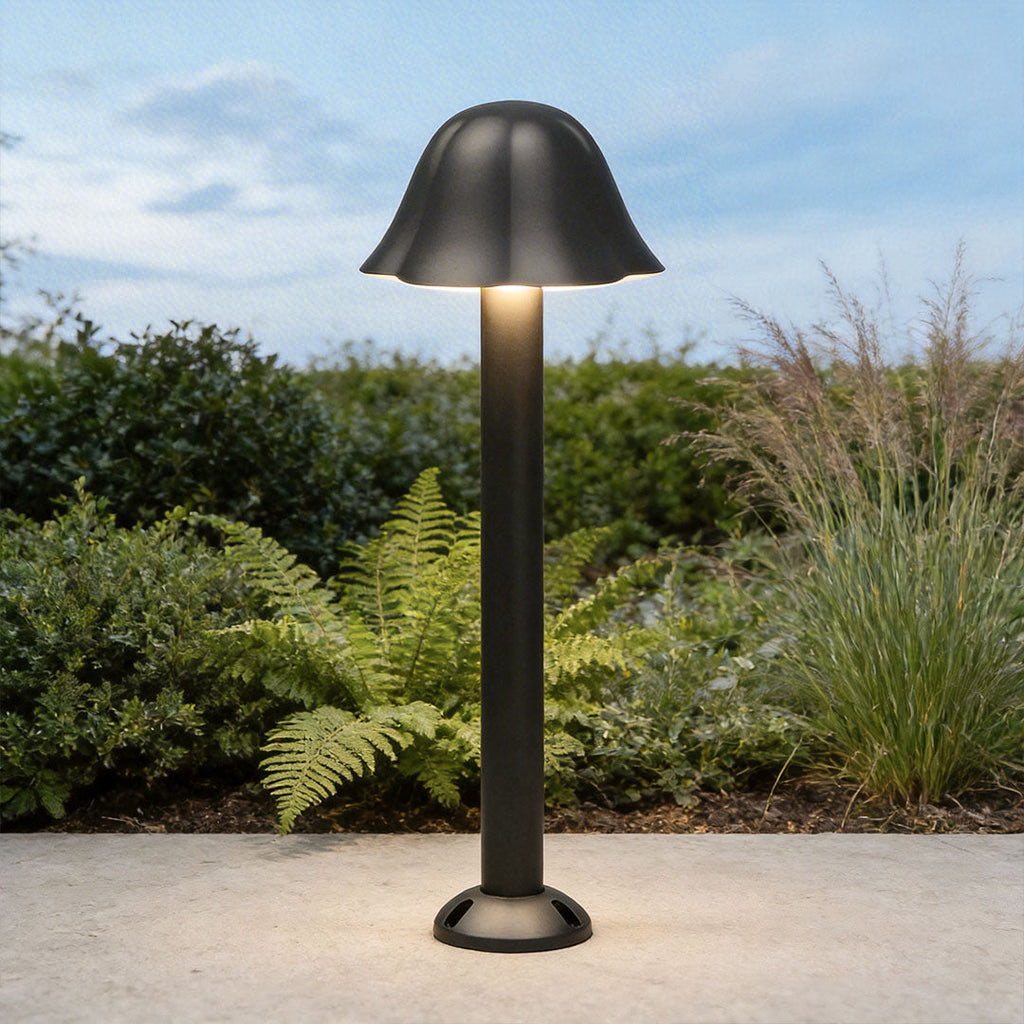 Black Outdoor Mushroom Path Light - Elegant Courtyard Landscape Lighting for Gardens and Pathways