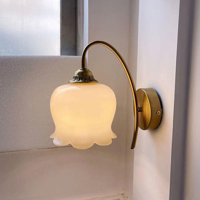 Vintage Floral Resin Wall Sconce - Copper Iron 1-Light Lamp for Bedroom