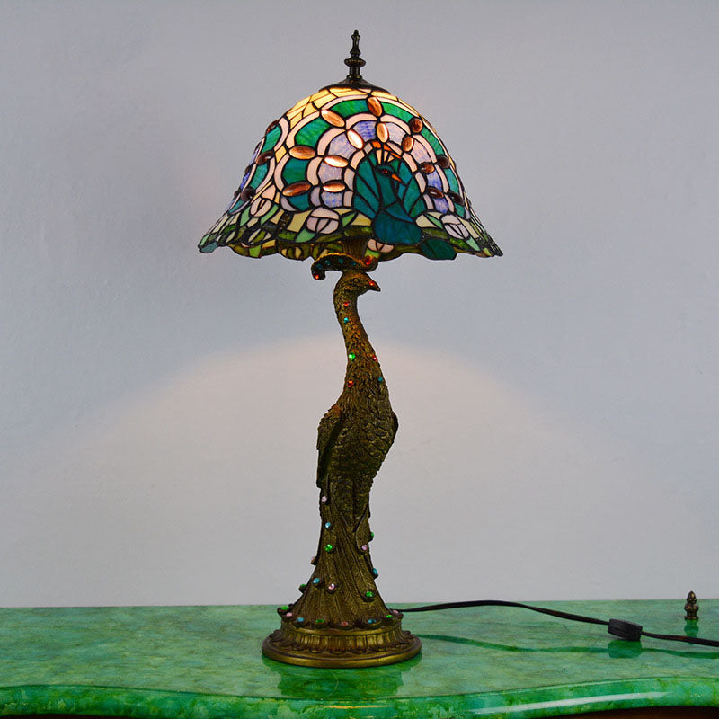 Traditional Tiffany Peacock Gem Dome Glass Resin 1-Light Table Lamp for Living Room Bedroom Decorative Lighting Vintage Home Decor Unique Gift Accent Lamp Craftsmanship Handcrafted Stained Glass Art Light Fixture Classic Design Cozy Atmosphere Bedroom Liv
