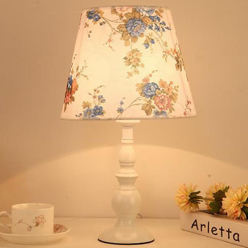 Modern Simple Floral Fabric Iron Vase Base 1-Light Table Lamp - Contemporary Lighting, Elegant Home Decor, Floral Design Lampshade, Stylish Table Lamp, Bedroom Nightstand Light, Living Room Decor, Decorative Accent Lighting, Unique Iron Base Lamp, Afforda