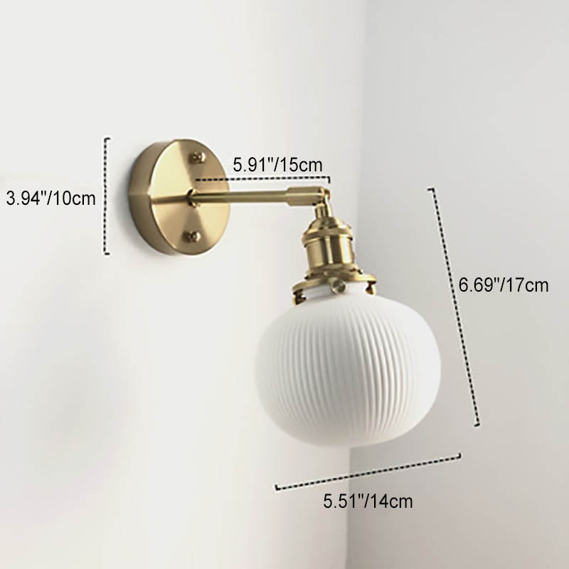 Japanese Retro Minimalist Brass Lucite Wall Sconce Lamp - 1-Light Oval Design