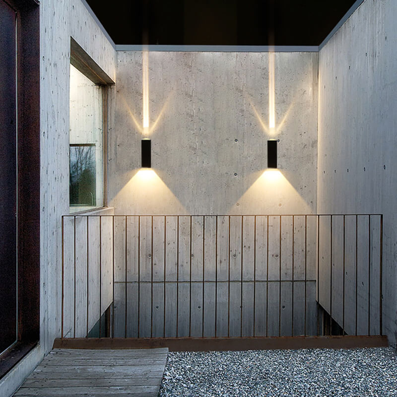 Modern Minimalist Aluminum LED Outdoor Wall Sconce for Patio Lighting