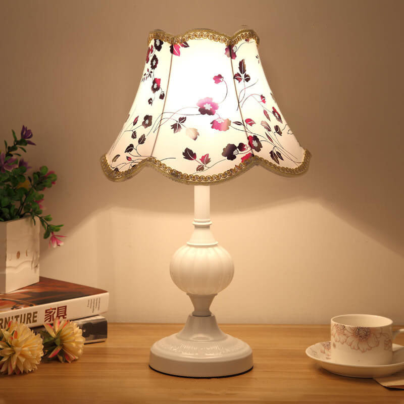Nordic Vintage Floral Glass Table Lamp - 1-Light Design, Boho Home Decor, Elegant Lighting Solution