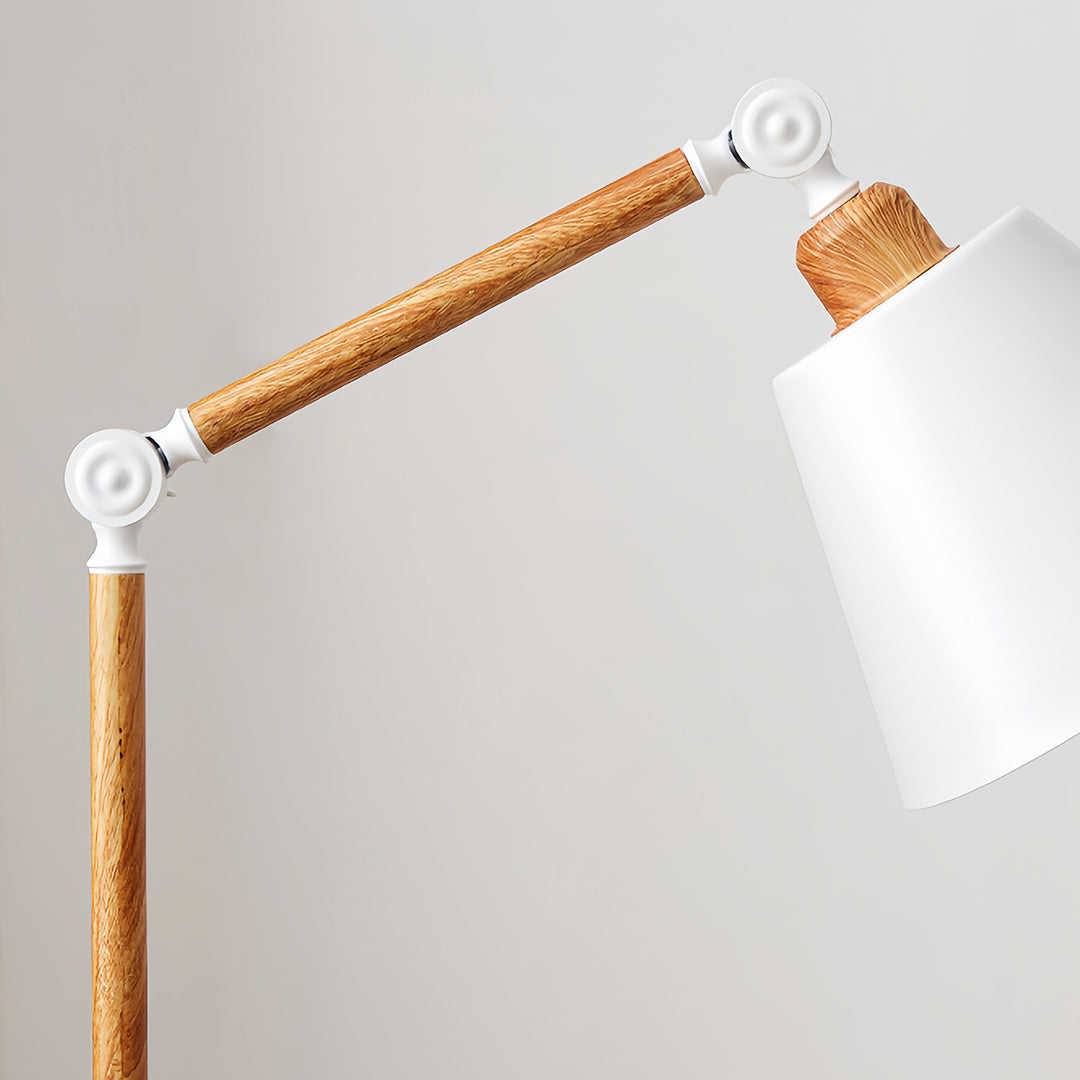 Modern Adjustable Metallic Floor Lamp - Sleek Standing Light for Home Decor