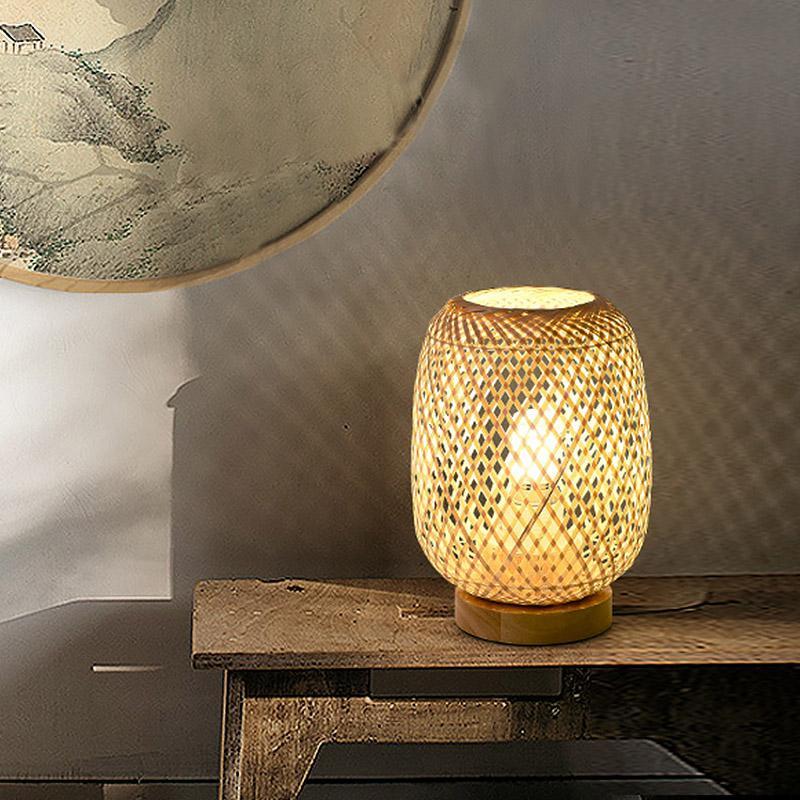 Japanese Rattan Table Lamp - Natural Ambient Lighting Charm for Home Decor

Enhance your space with this Japanese rattan table lamp, perfect for creating natural ambient lighting. Ideal for home decor, living rooms, and bedrooms, this stylish lamp combine