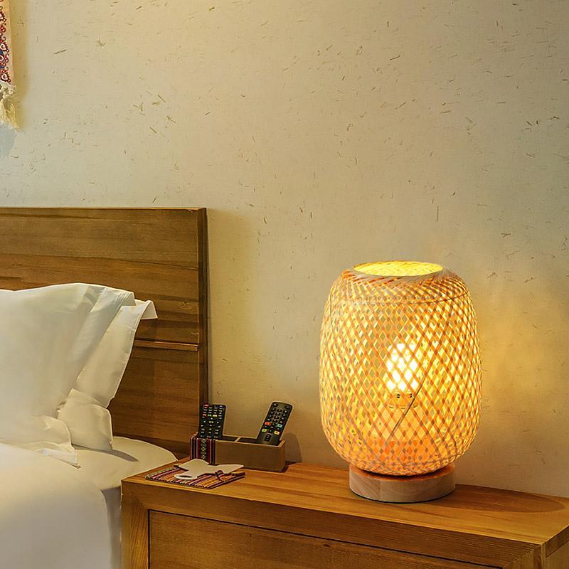 Japanese Rattan Table Lamp - Natural Ambient Lighting Charm for Home Decor

Enhance your space with this Japanese rattan table lamp, perfect for creating natural ambient lighting. Ideal for home decor, living rooms, and bedrooms, this stylish lamp combine