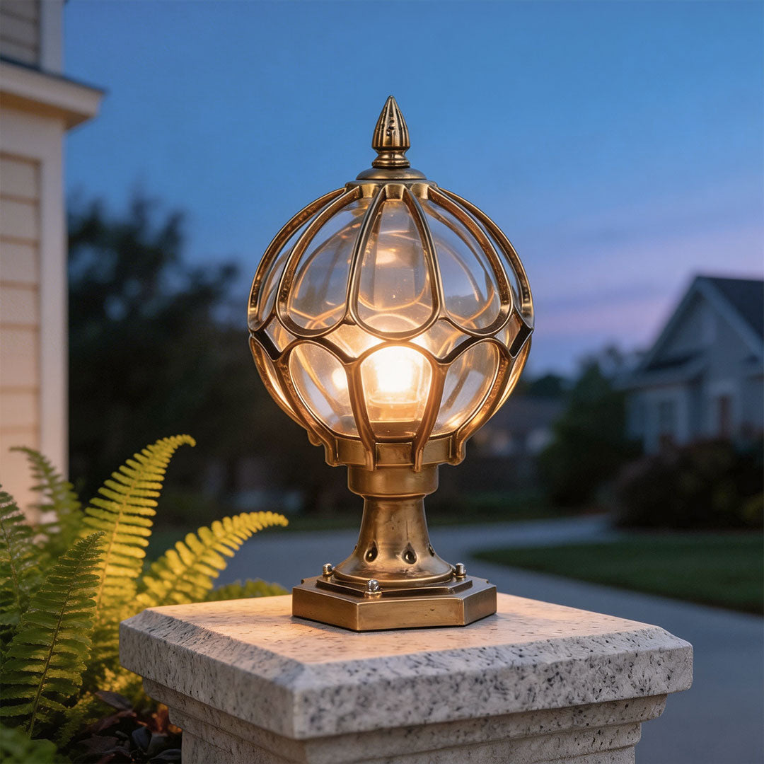 Outdoor Retro Glass Globe Copper Pillar Light