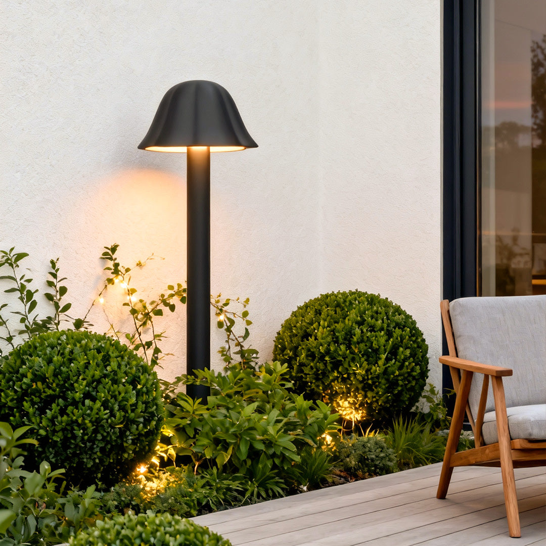 Black Outdoor Mushroom Path Light - Elegant Courtyard Landscape Lighting for Gardens and Pathways