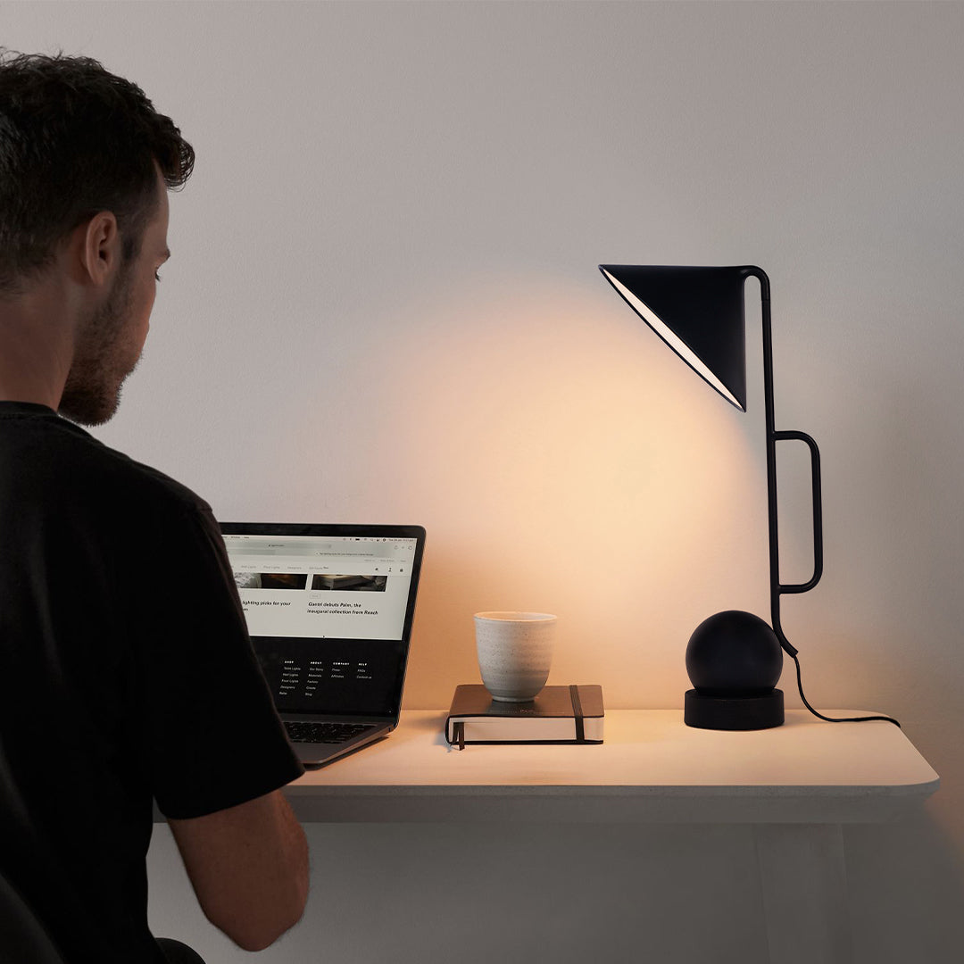 Black Metal Industrial LED Desk Lamp - Modern Study Lighting