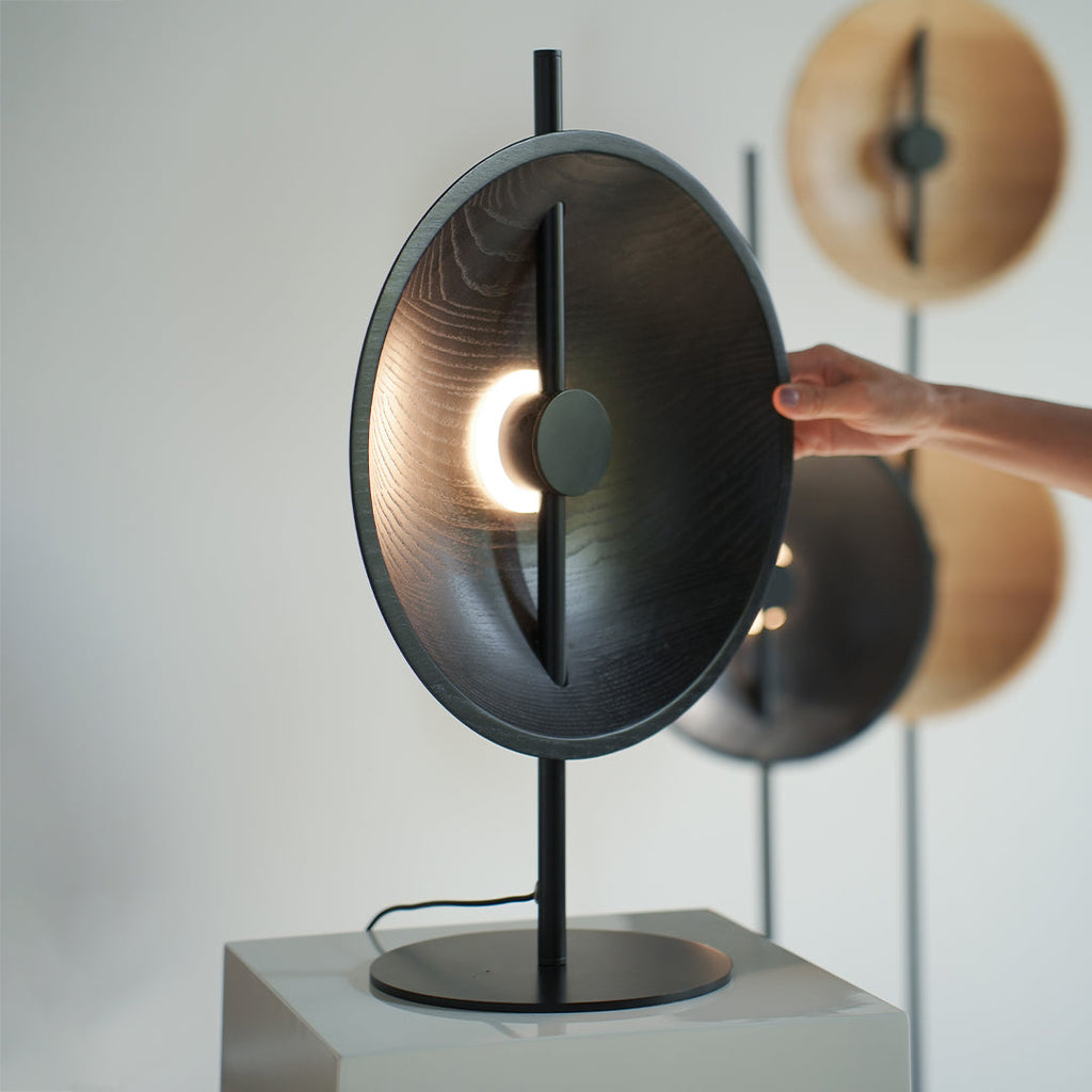 Wood Modern Table Lamp - Minimalist Artistic Design for Home Decor 

Illuminate your space with our Wood Modern Table Lamp, featuring a stylish minimalist design that blends seamlessly into any home decor. This artistic lamp showcases natural wood element