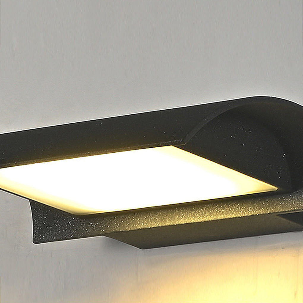 Modern Waterproof LED Wall Light for Outdoor Use