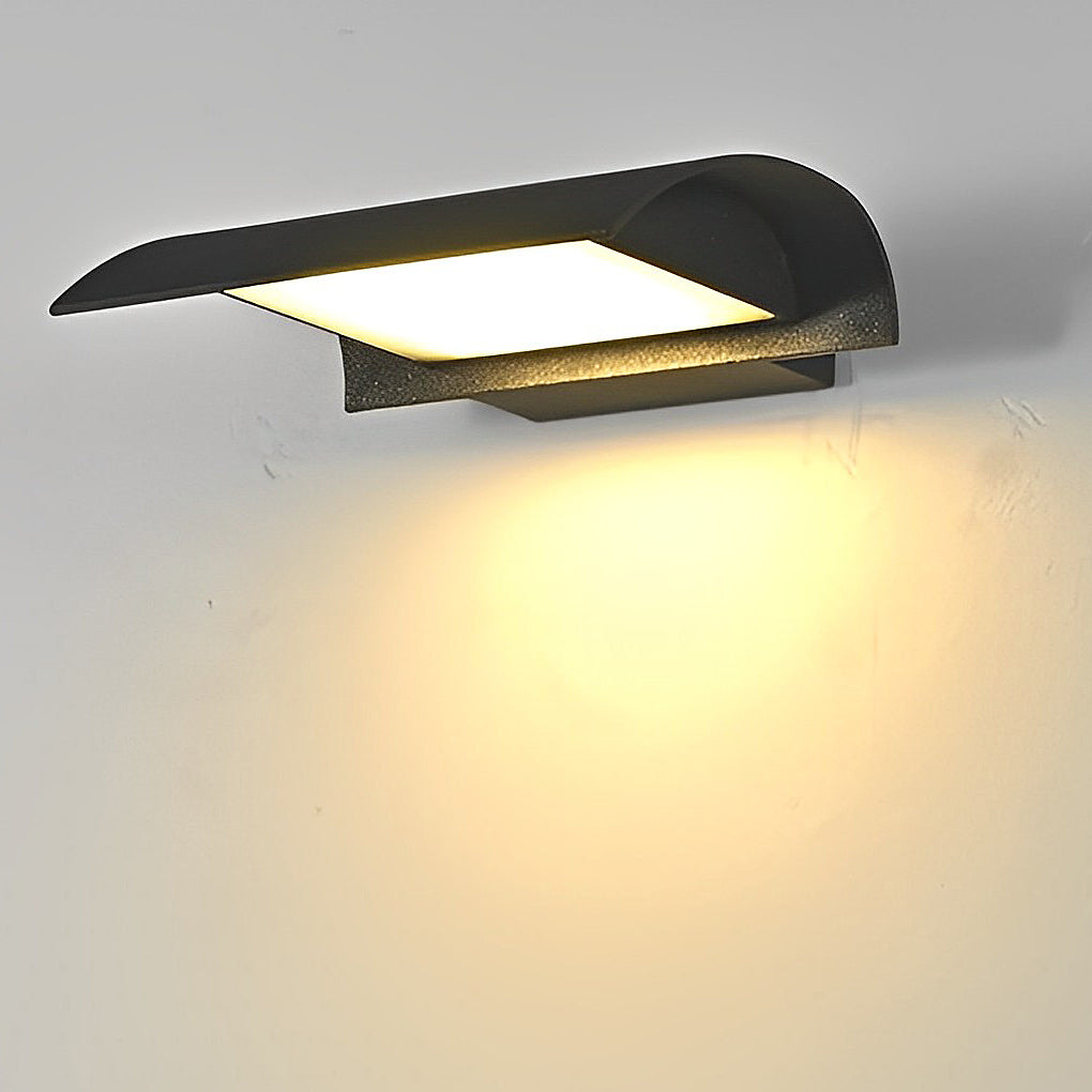 Modern Waterproof LED Wall Light for Outdoor Use