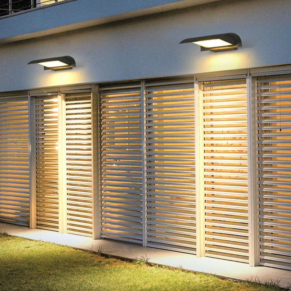Modern Waterproof LED Wall Light for Outdoor Use
