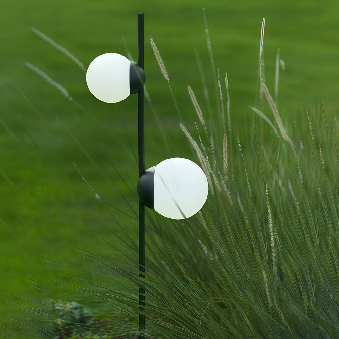 Personalized Round Ball Garden Pathway Light - Minimalist Design for Outdoor Illumination