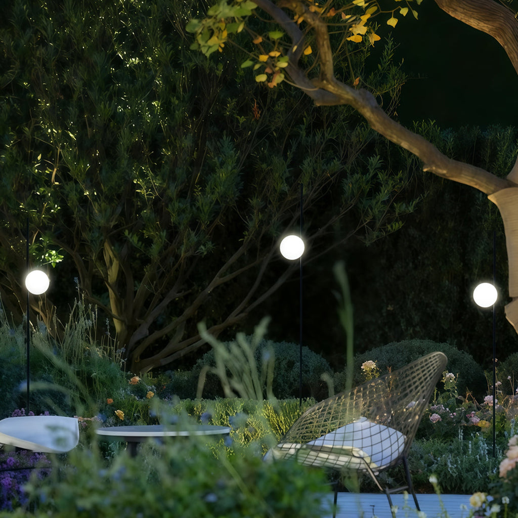 Personalized Round Ball Garden Pathway Light - Minimalist Design for Outdoor Illumination