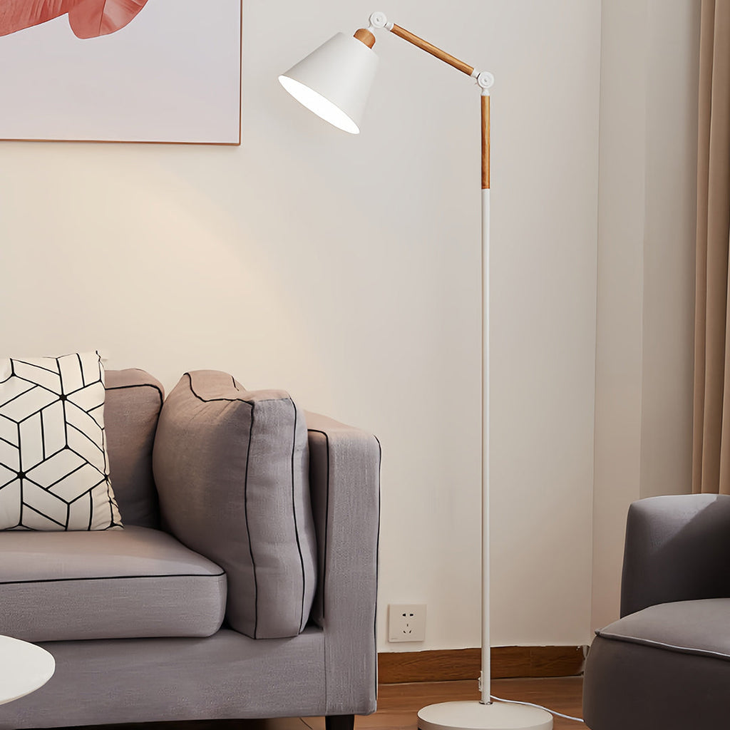 Modern Adjustable Metallic Floor Lamp - Sleek Standing Light for Home Decor