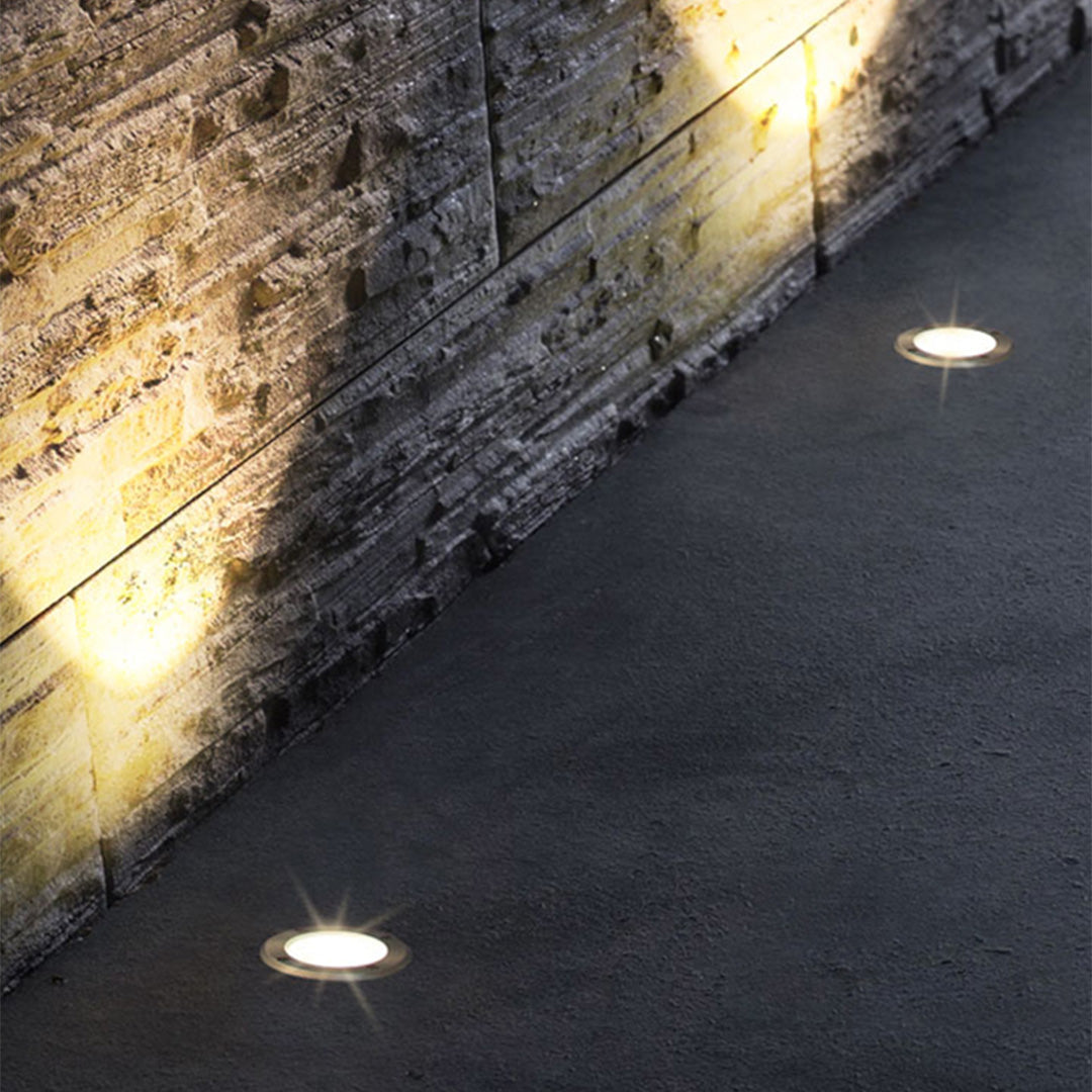 In-Ground Minimalist LED Lights for Landscape Lighting
