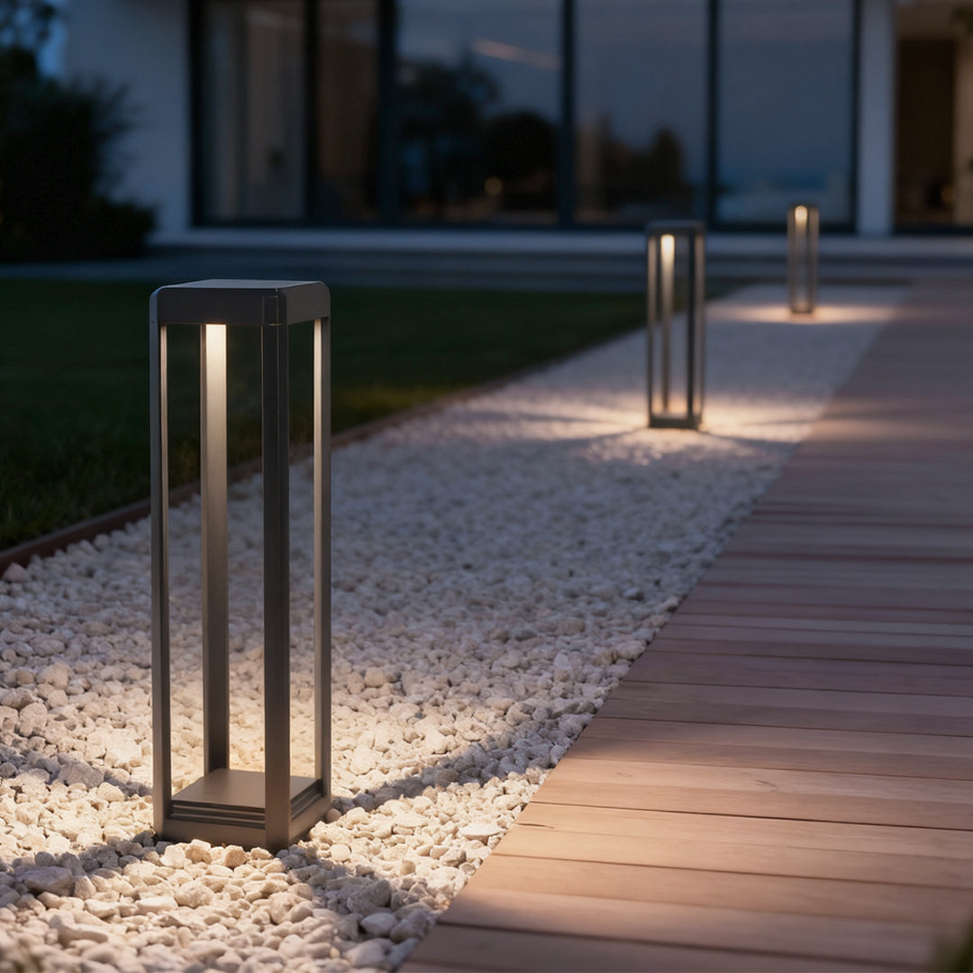 Modern Black Aluminum Solar Pathway Lights - Outdoor LED Lighting