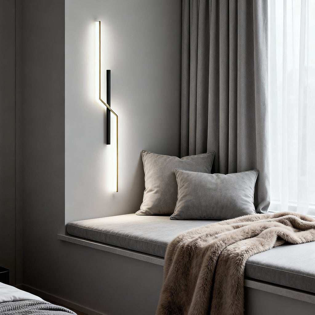 Modern Minimalist LED Wall Sconce - Sleek Decorative Light