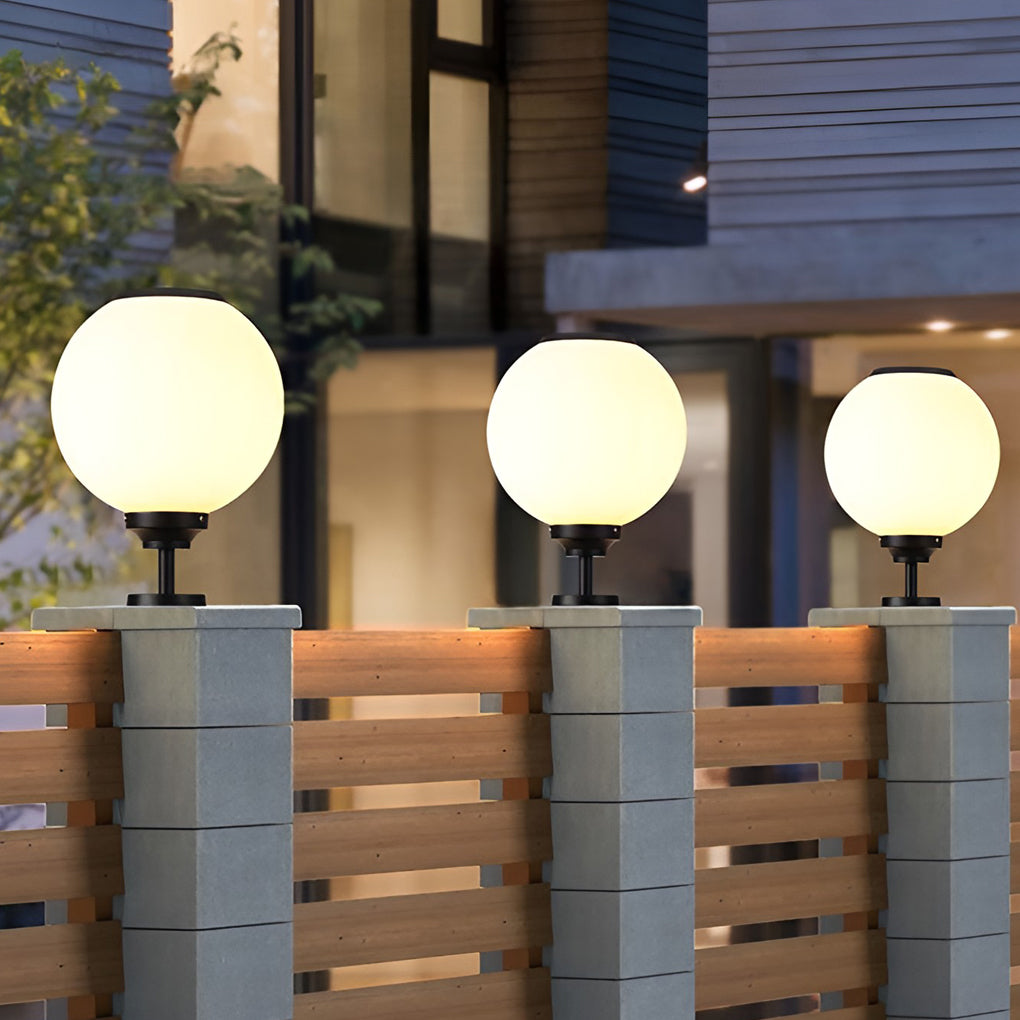 Outdoor Solar LED Gate Pillar Lights Waterproof Solar Lighting for Garden