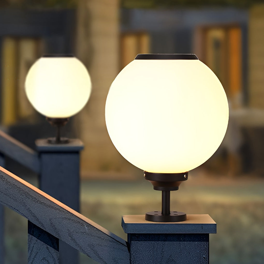 Outdoor Solar LED Gate Pillar Lights Waterproof Solar Lighting for Garden